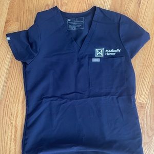 Fig scrub top